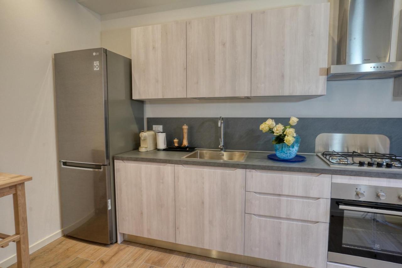 Ecco Suites Apartments Венеция Экстерьер фото